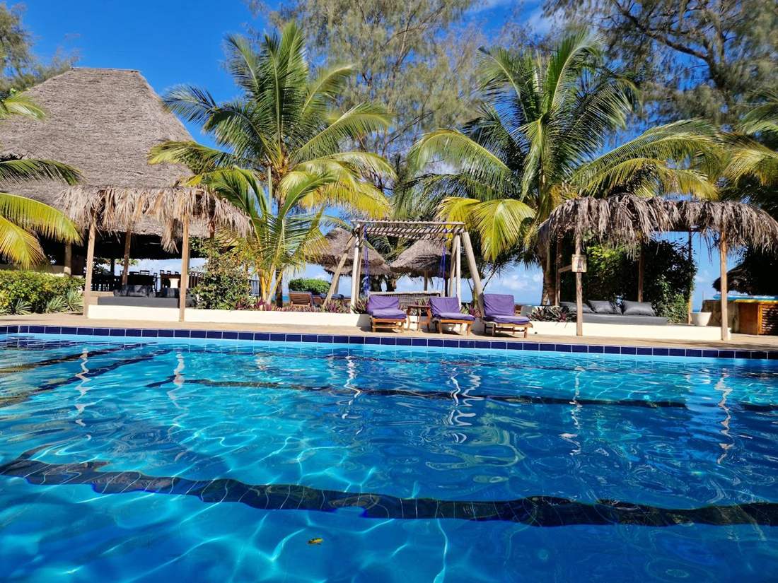 Pool and beach bar at Michamvi Sunset Bay